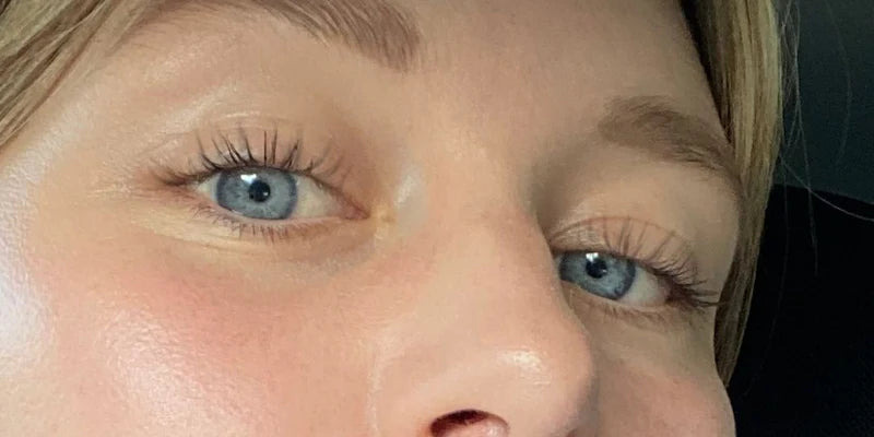 Eleny, 26
